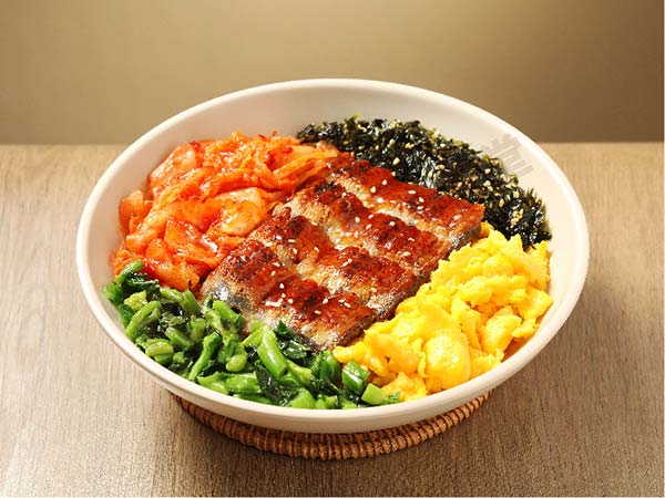 現炙蒲燒鰻魚拌飯